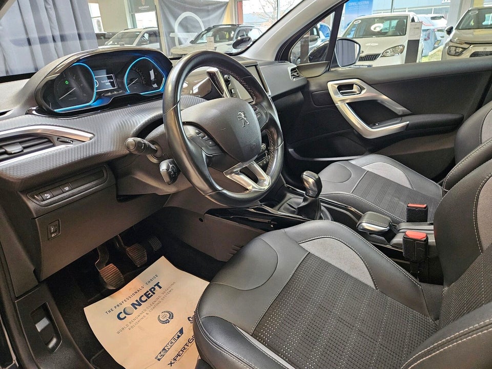 Peugeot 2008 1,5 BlueHDi 100 Prestige Sky 5d