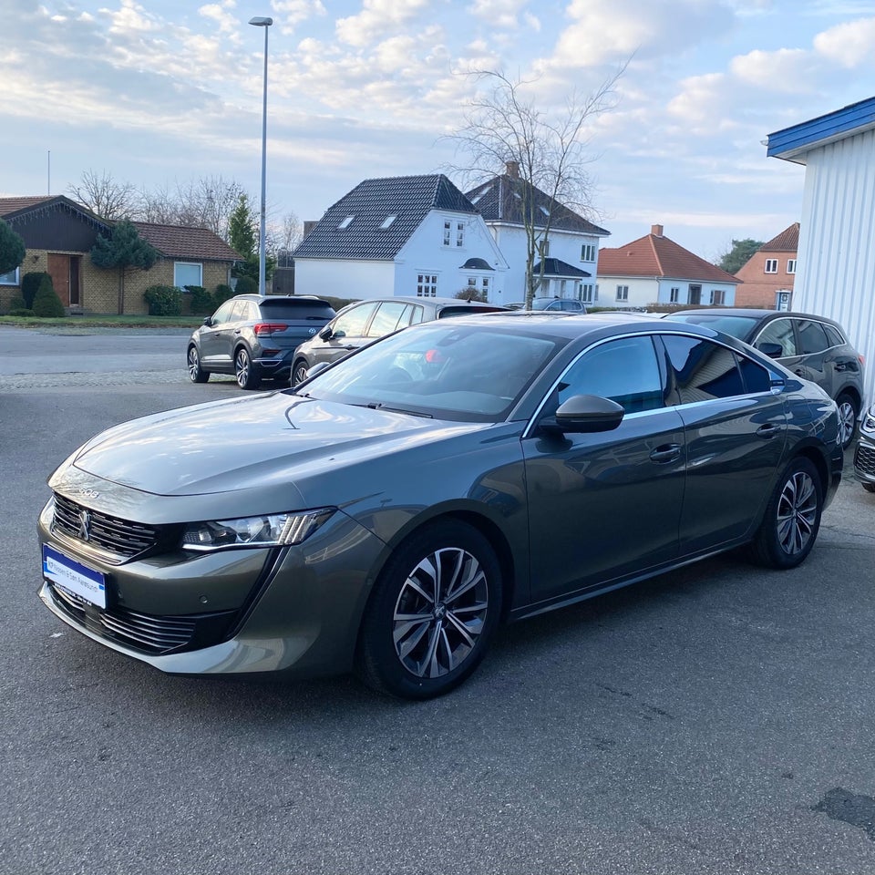 Peugeot 508 1,6 Hybrid Allure EAT8 5d