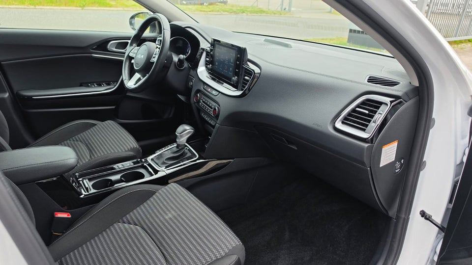 Kia Ceed 1,6 PHEV Prestige SW DCT 5d