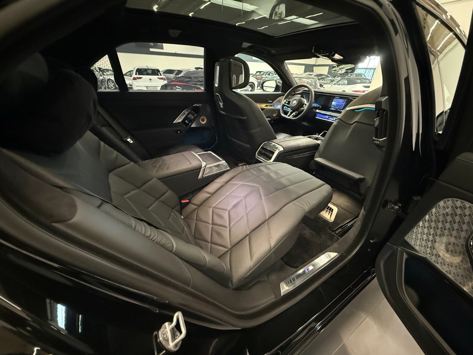 BMW i7 xDrive60 M-Sport 4d