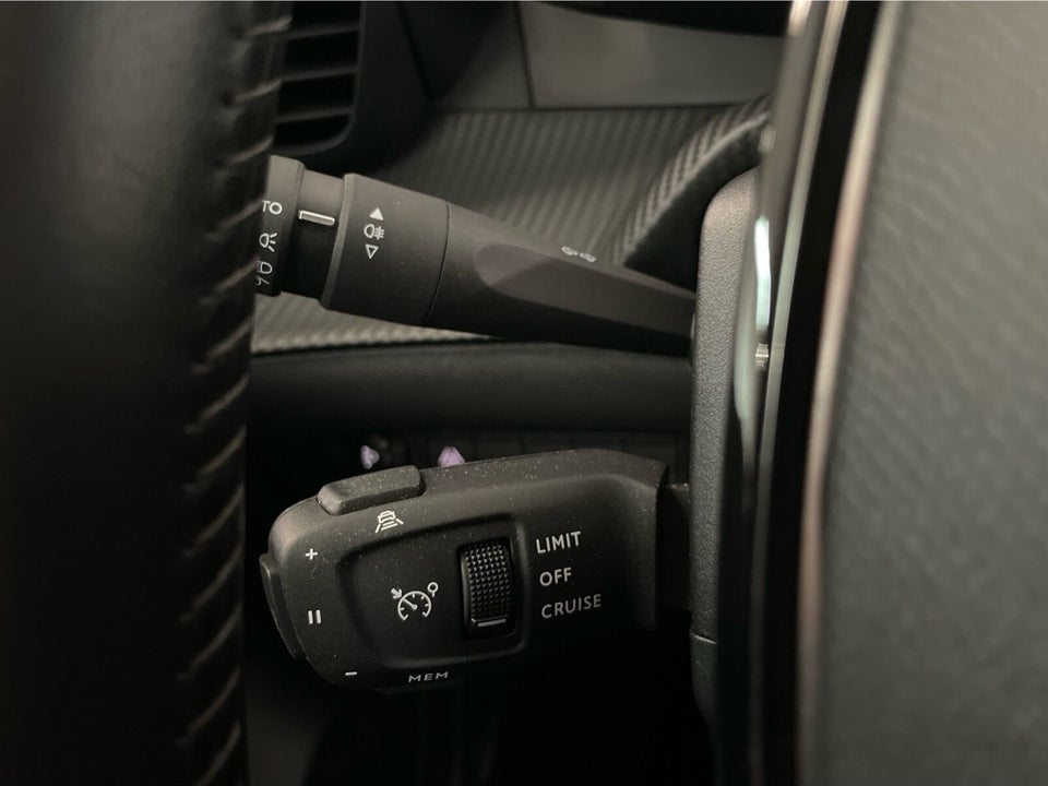 Peugeot 208 1,5 BlueHDi 100 Prestige 5d