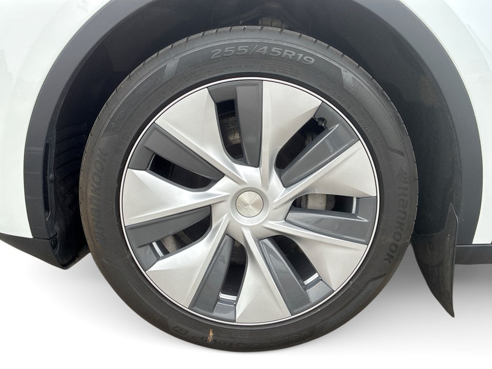 Tesla Model Y RWD 5d