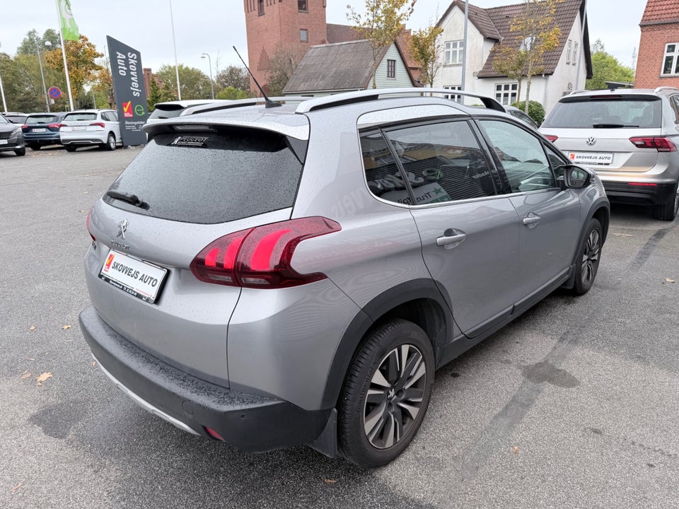 Peugeot 2008 1,5 BlueHDi 100 Prestige Sky 5d