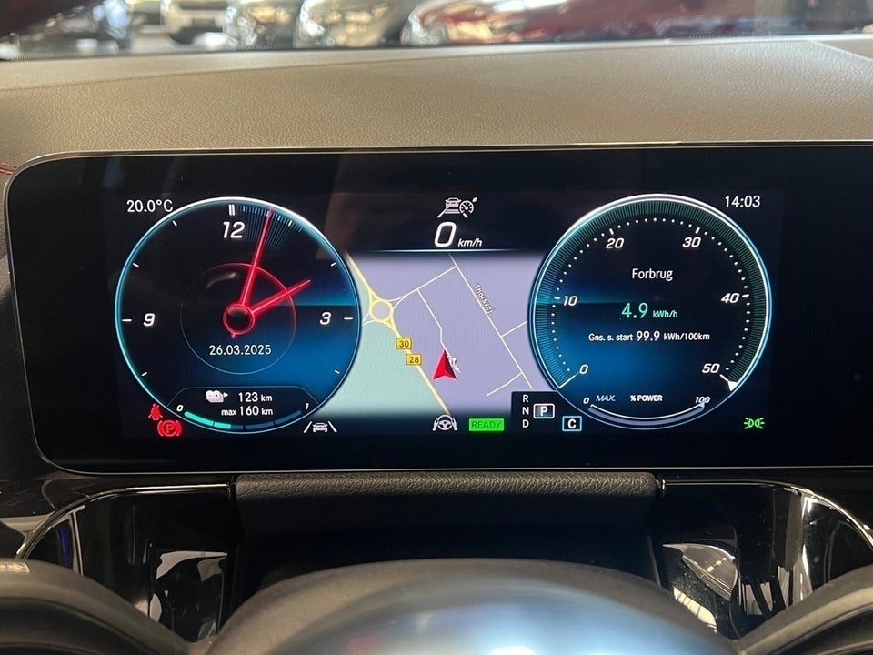 Mercedes EQA300 AMG Line 4Matic 5d