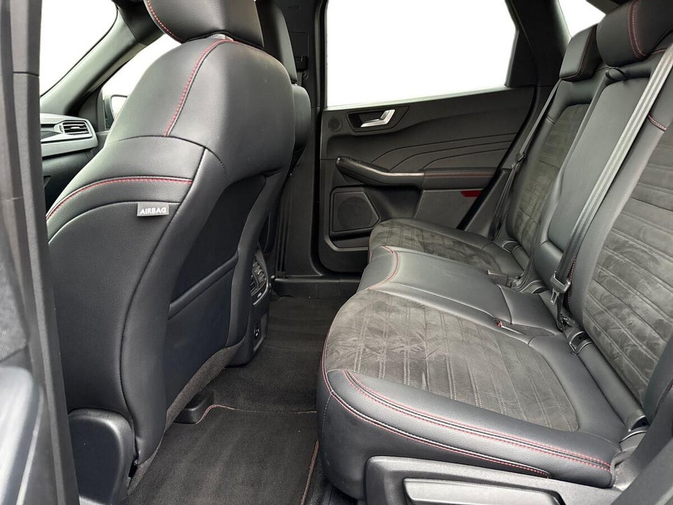 Ford Kuga 2,5 PHEV ST-Line X CVT 5d