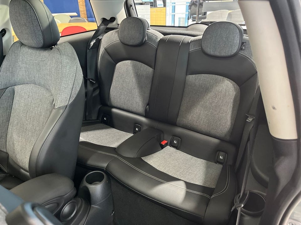 MINI Cooper SE Camden Edition 3d