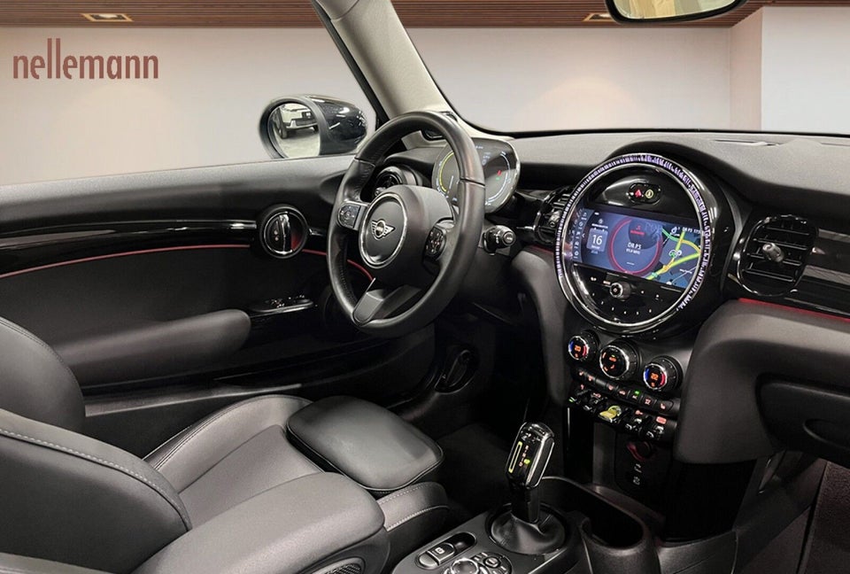 MINI Cooper SE Classic Trim 3d