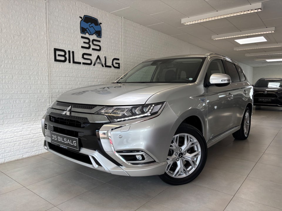 Mitsubishi Outlander 2,4 PHEV Intense CVT 4WD 5d