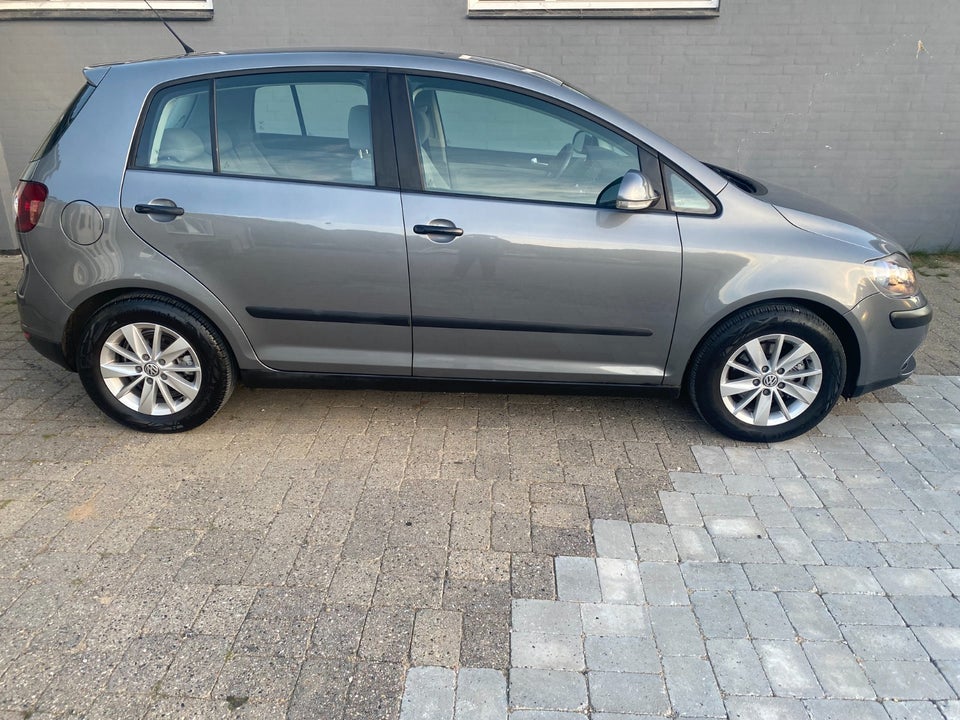 VW Golf Plus 1,6 FSi Sportline Tiptr. 5d