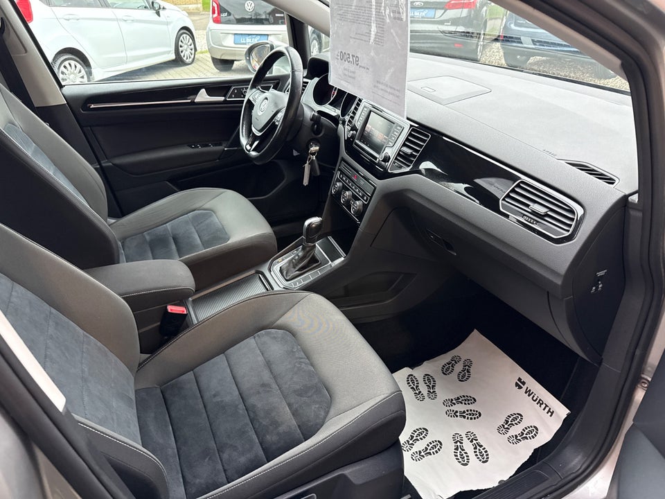 VW Golf Sportsvan 1,6 TDi 110 Highline DSG 5d