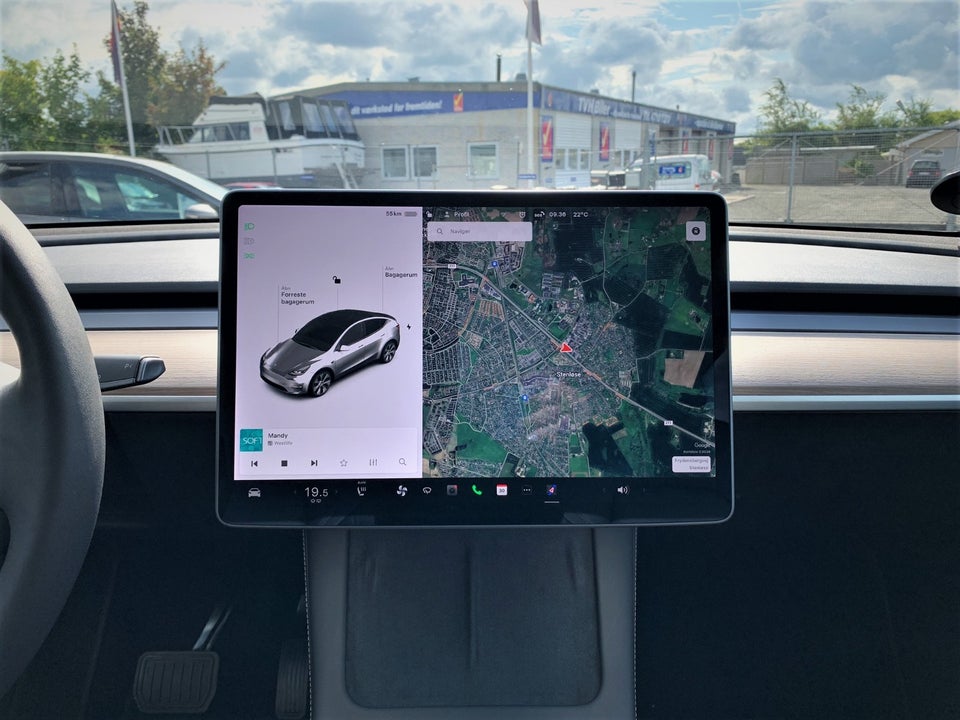 Tesla Model Y Long Range AWD 5d