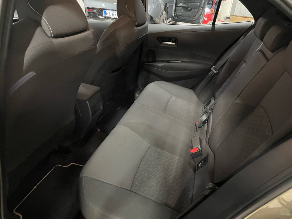 Toyota Corolla 2,0 Hybrid H3 Smart MDS 5d