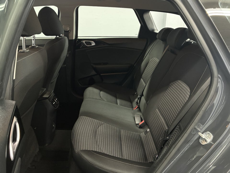 Kia Ceed 1,6 PHEV Prestige SW DCT 5d