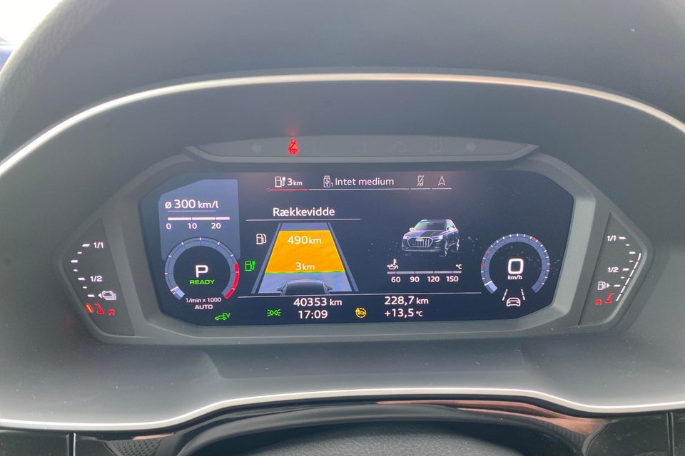 Audi Q3 45 TFSi e S-line+ S-tr. 5d