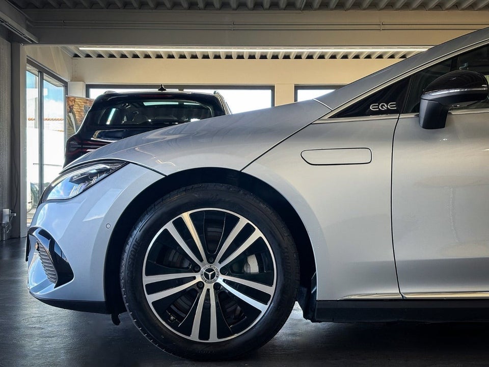 Mercedes EQE350+ 4d