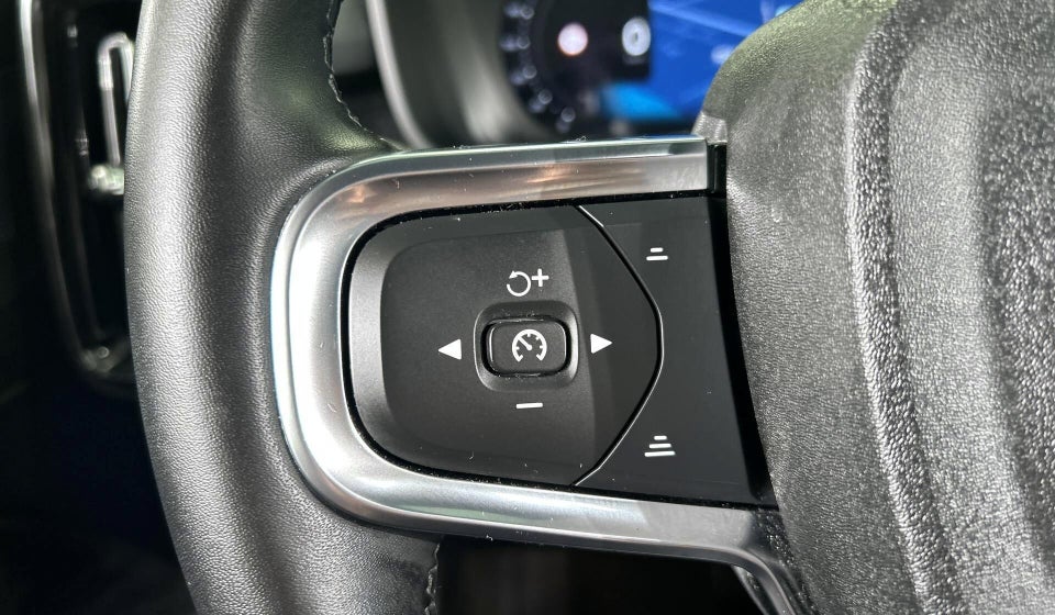 Volvo XC40 P6 ReCharge Plus 5d