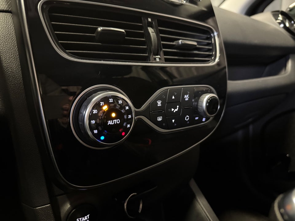 Renault Clio IV 1,5 dCi 90 Limited Sport Tourer 5d