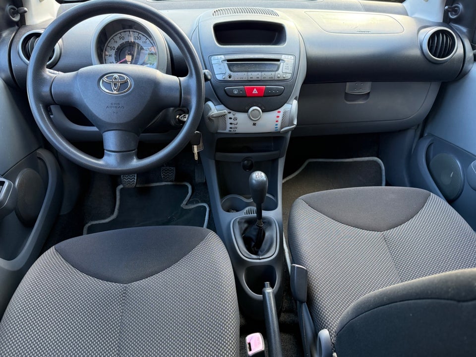 Toyota Aygo 1,0 Plus Silver Line 5d