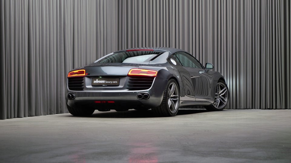 Audi R8 4,2 FSi Coupé quattro R-tr. 2d