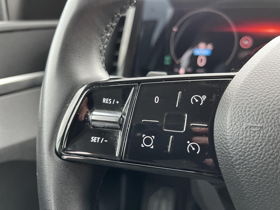 Renault Megane E-Tech 60 Evolution 5d