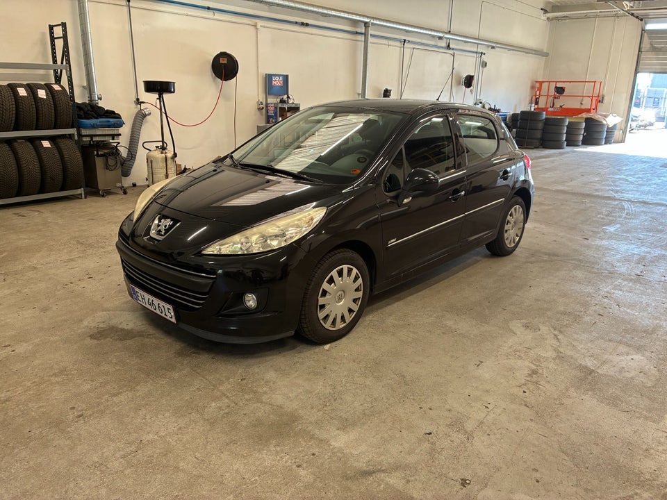 Peugeot 207 1,6 HDi 92 Active 5d