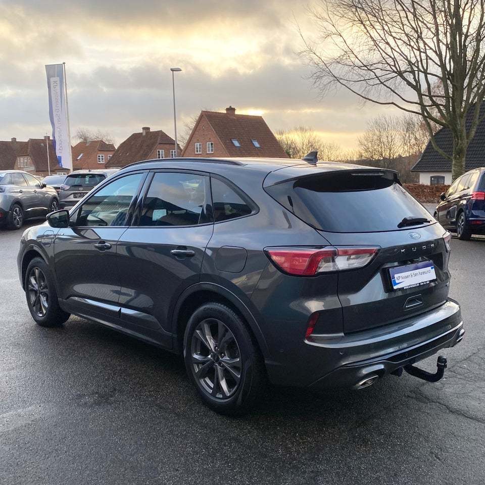 Ford Kuga 2,5 PHEV ST-Line CVT 5d