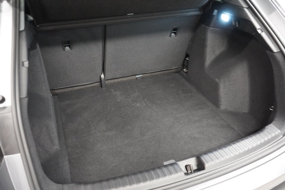 Audi Q4 e-tron 40 Advanced 5d