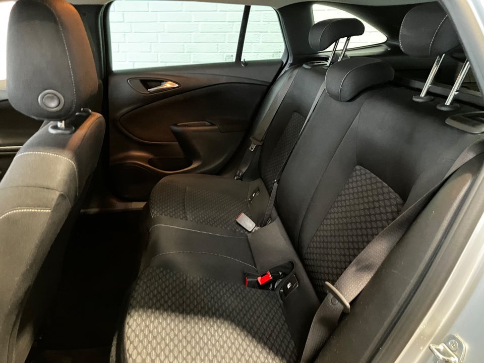 Opel Astra 1,0 T 105 Excite Sports Tourer 5d