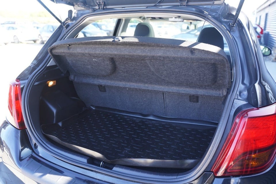 Toyota Yaris 1,3 VVT-i Skyview 5d