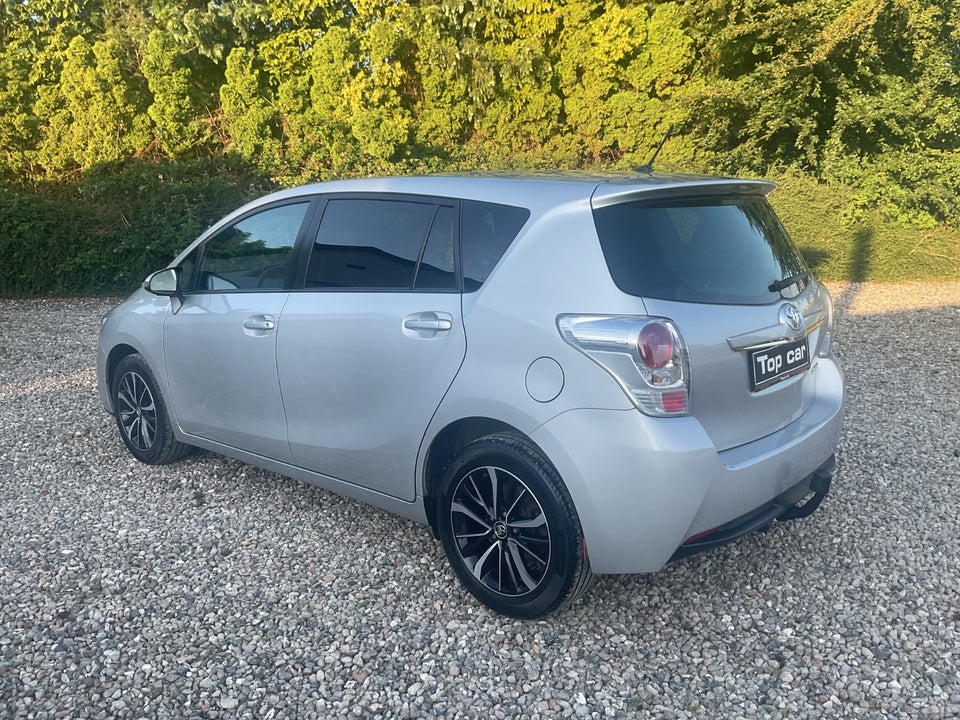 Toyota Verso 1,8 VVT-i T2 Premium 7prs 5d