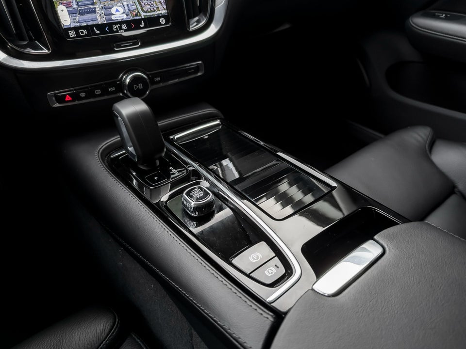 Volvo V60 2,0 T6 ReCharge Plus Bright aut. AWD 5d