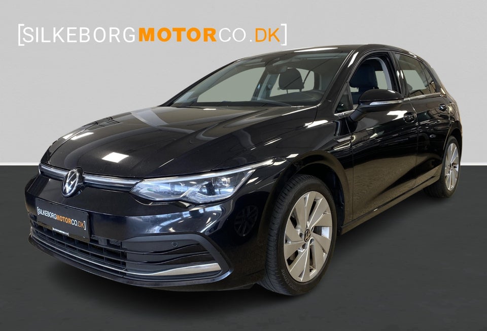 VW Golf VIII 1,5 eTSi 150 Style DSG 5d