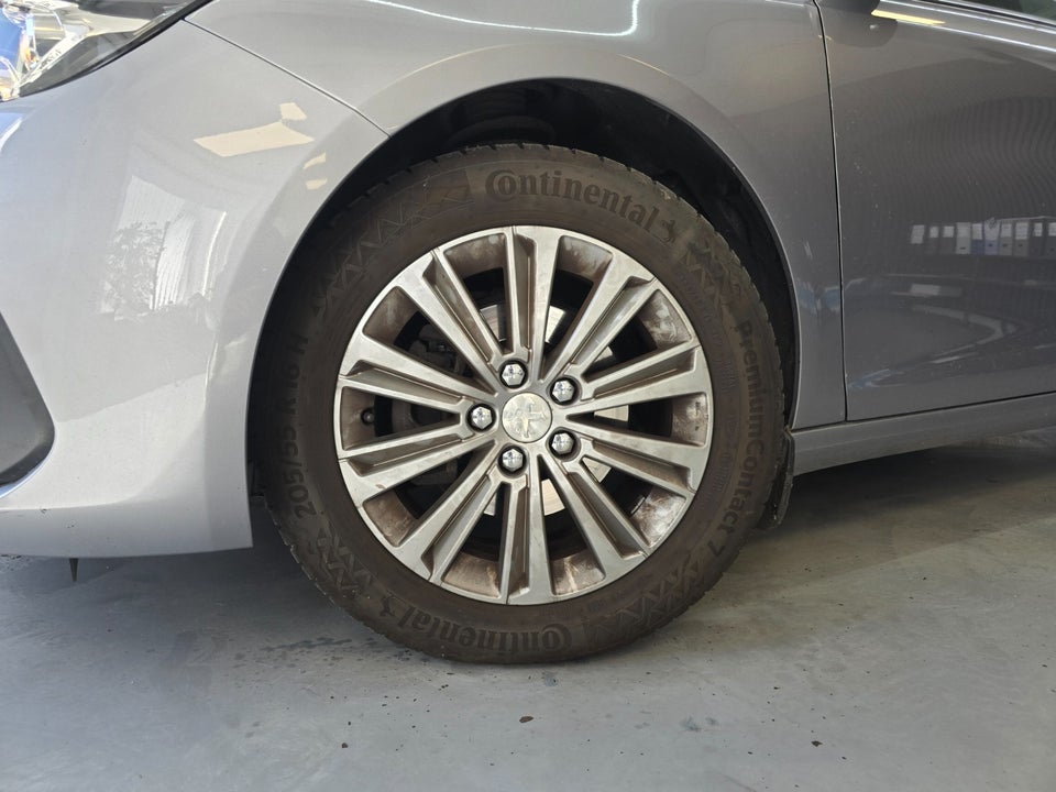 Peugeot 308 1,5 BlueHDi 130 Prestige SW 5d