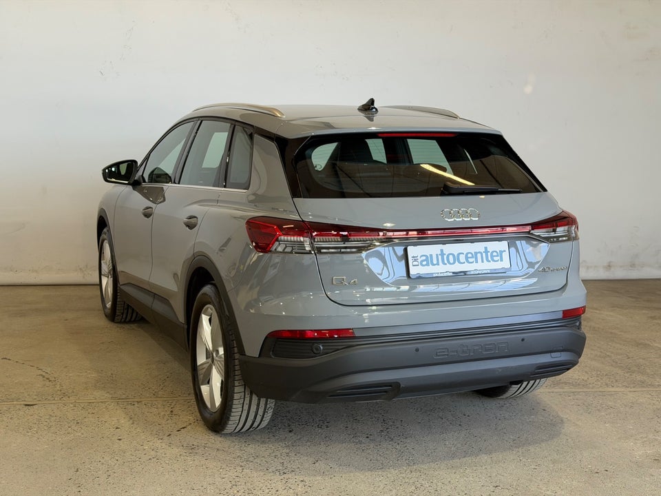 Audi Q4 e-tron 40 S-line 5d