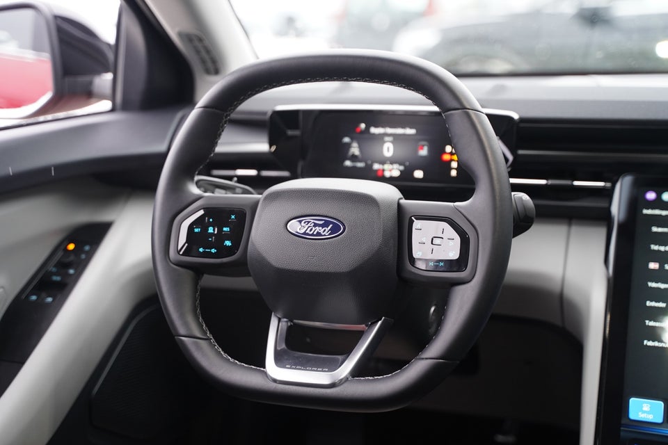 Ford Explorer 77 Select Extended Range 5d