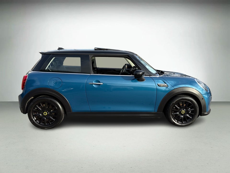 MINI Cooper SE Classic Trim 3d