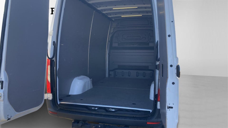 Mercedes Sprinter 317 2,0 CDi A2 Kassevogn aut. RWD