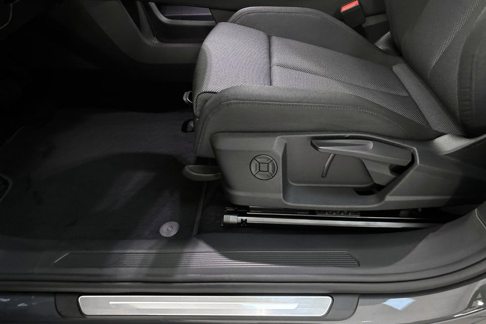 Audi Q4 e-tron performance 5d