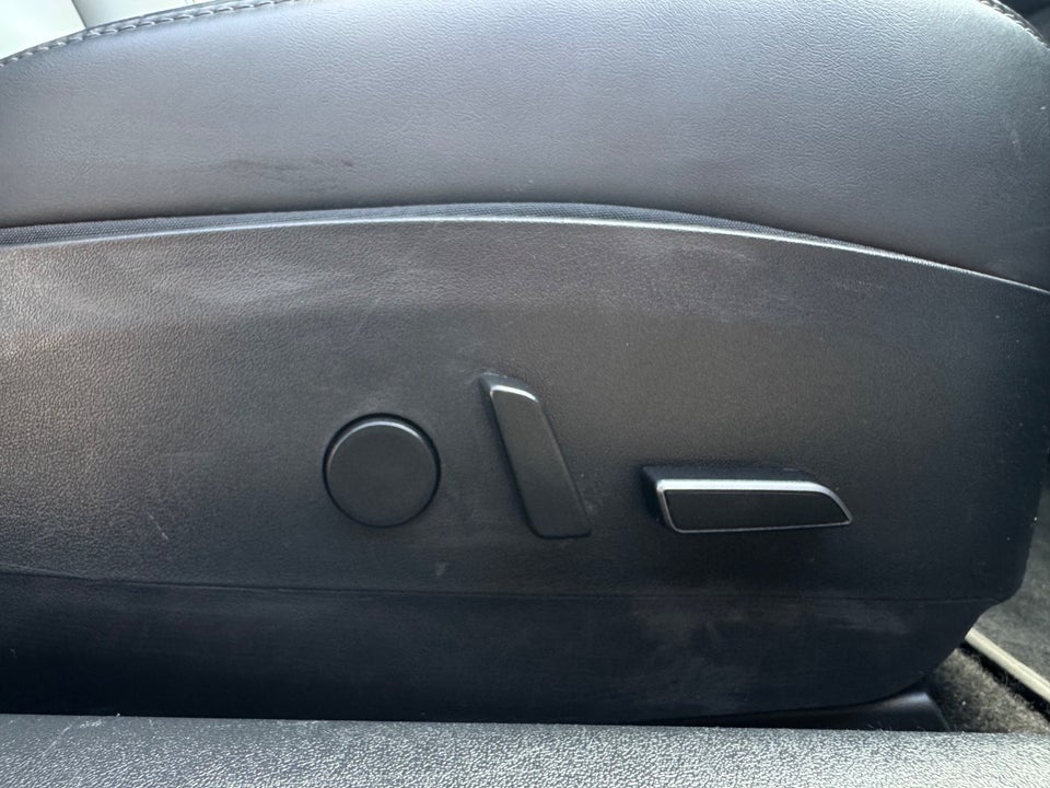 Tesla Model 3 Standard Range+ RWD 4d