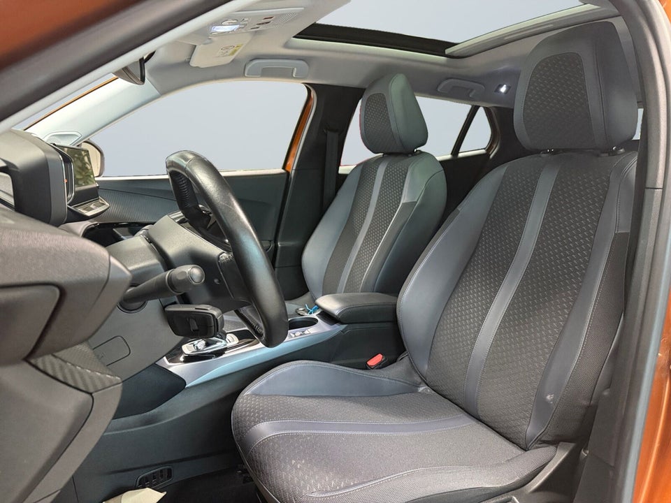 Peugeot e-2008 50 Allure 5d