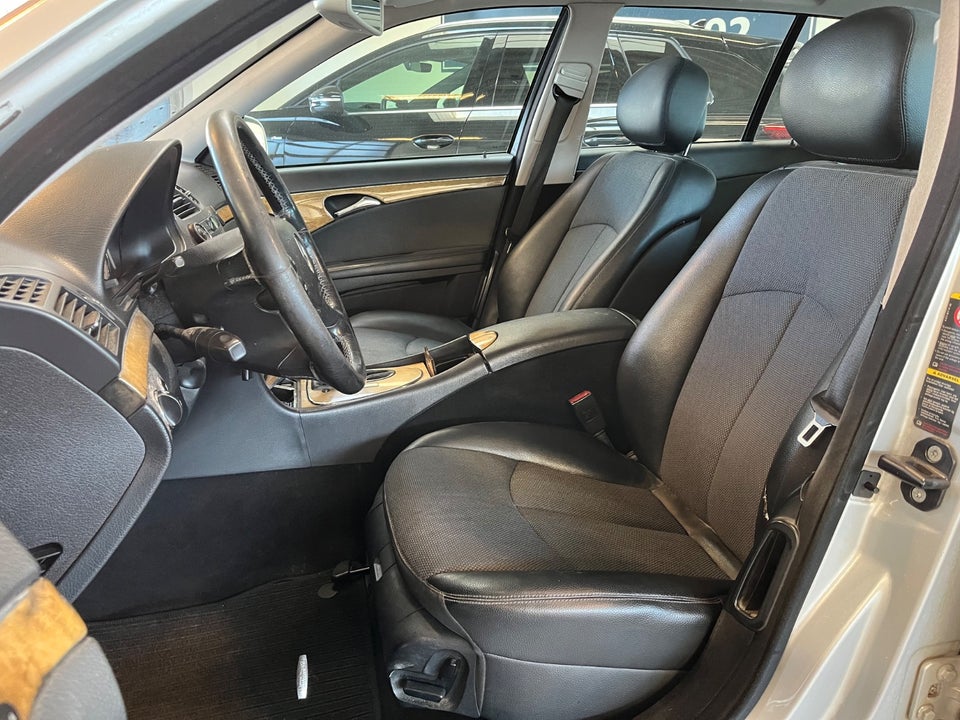 Mercedes E320 3,0 CDi Avantgarde stc. aut. 7prs 5d