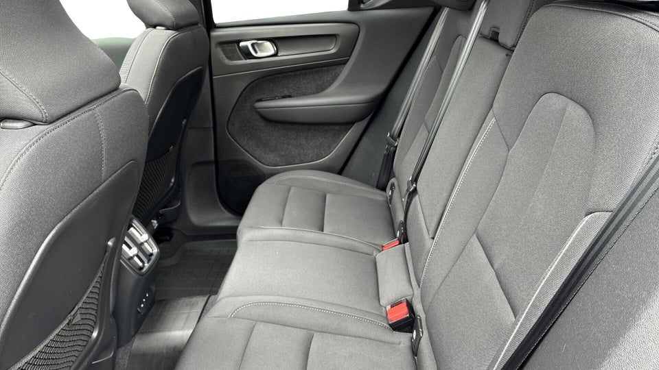 Volvo XC40 P6 ReCharge Pro 5d