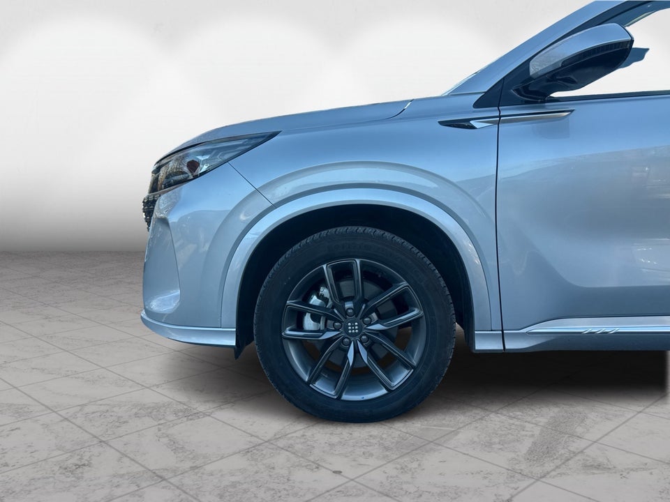 Navor E5 1,5 PHEV Rock 5d