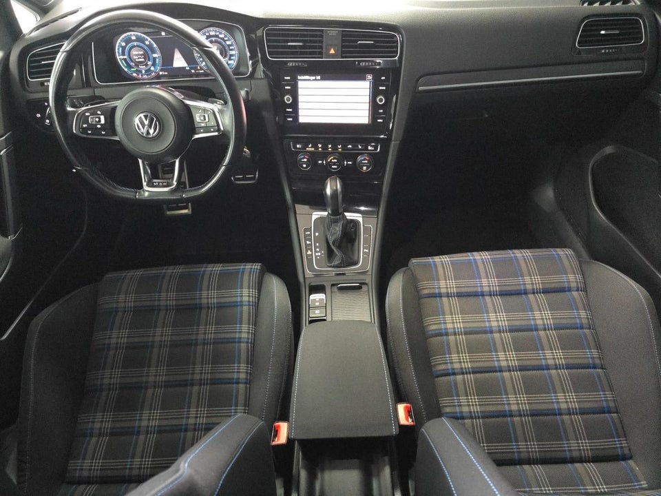 VW Golf VII 1,4 GTE DSG 5d
