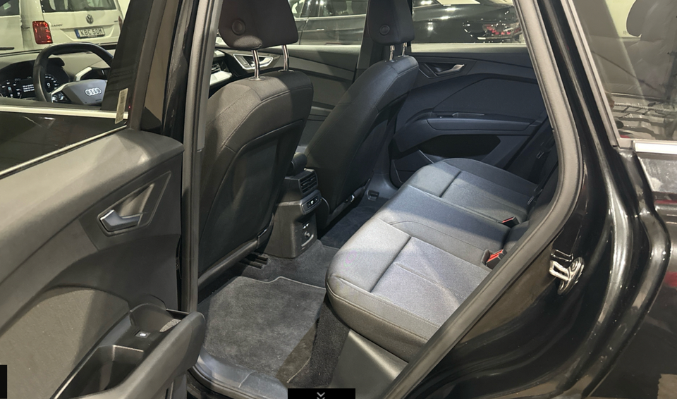 Audi Q4 e-tron 40  5d