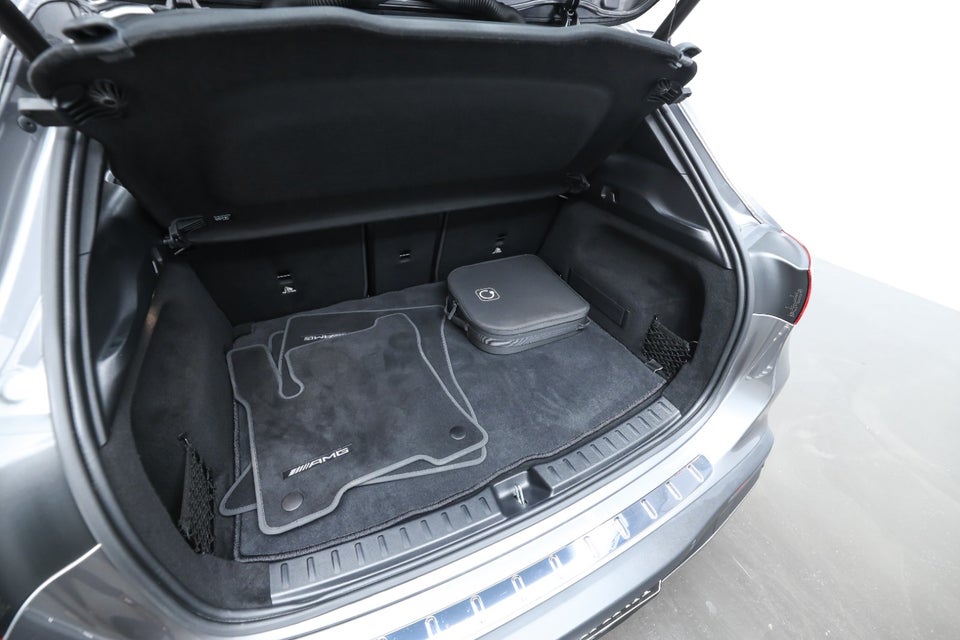 Mercedes EQA300 AMG Line 4Matic 5d