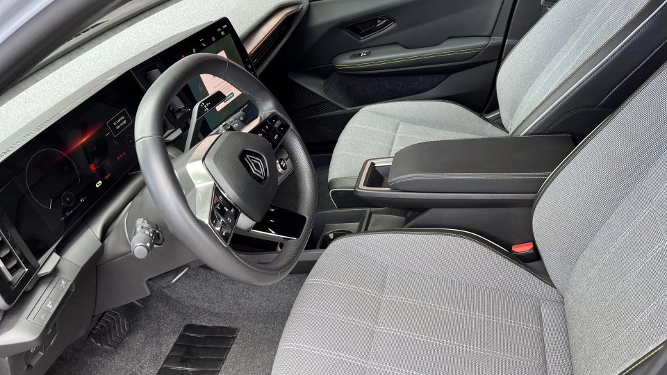 Renault Megane E-Tech 60 Techno 5d