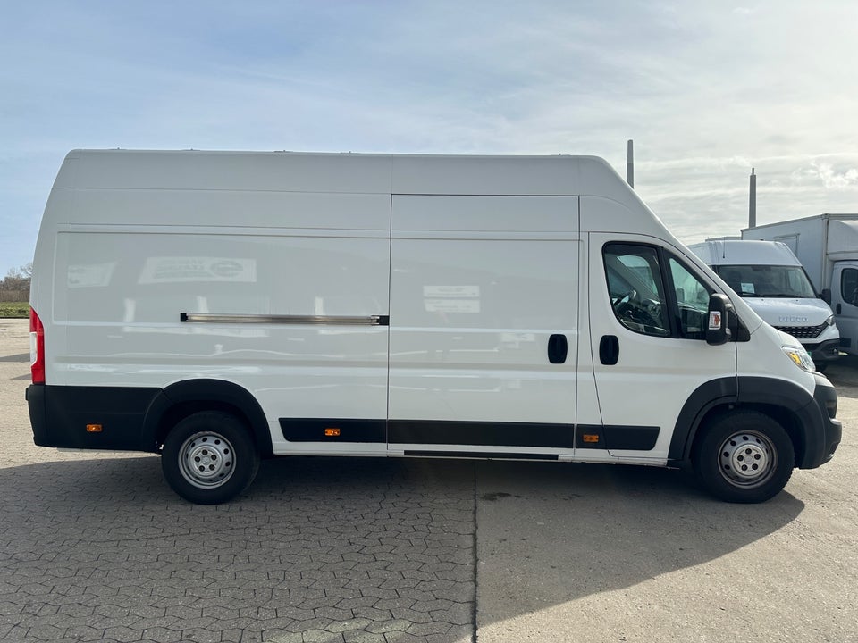 Citroën Jumper 35+ 2,2 BlueHDi 165 L4H3 FlexLine