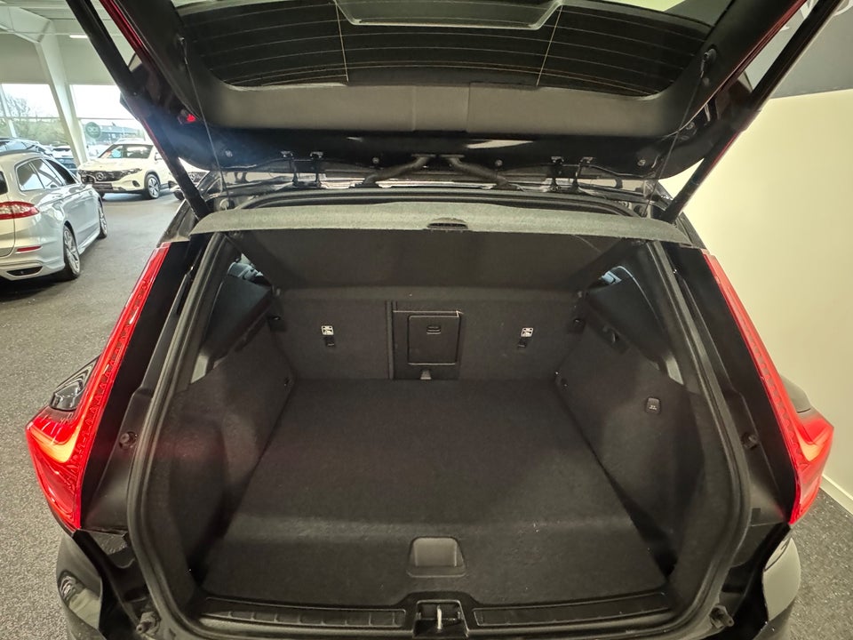 Volvo XC40 1,5 T4 ReCharge R-Design aut. 5d