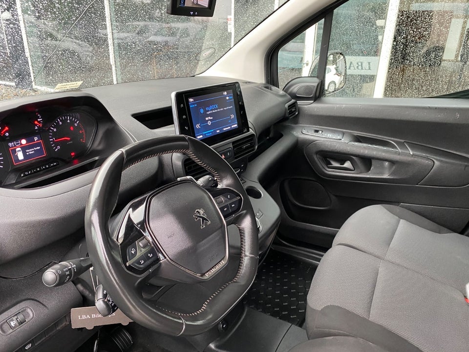 Peugeot Partner 1,5 BlueHDi 130 L2V2 Plus EAT8 Van